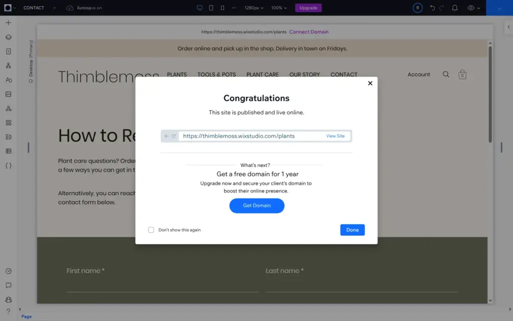 Publish dialog saying the site is live, with an offer for a free domain
